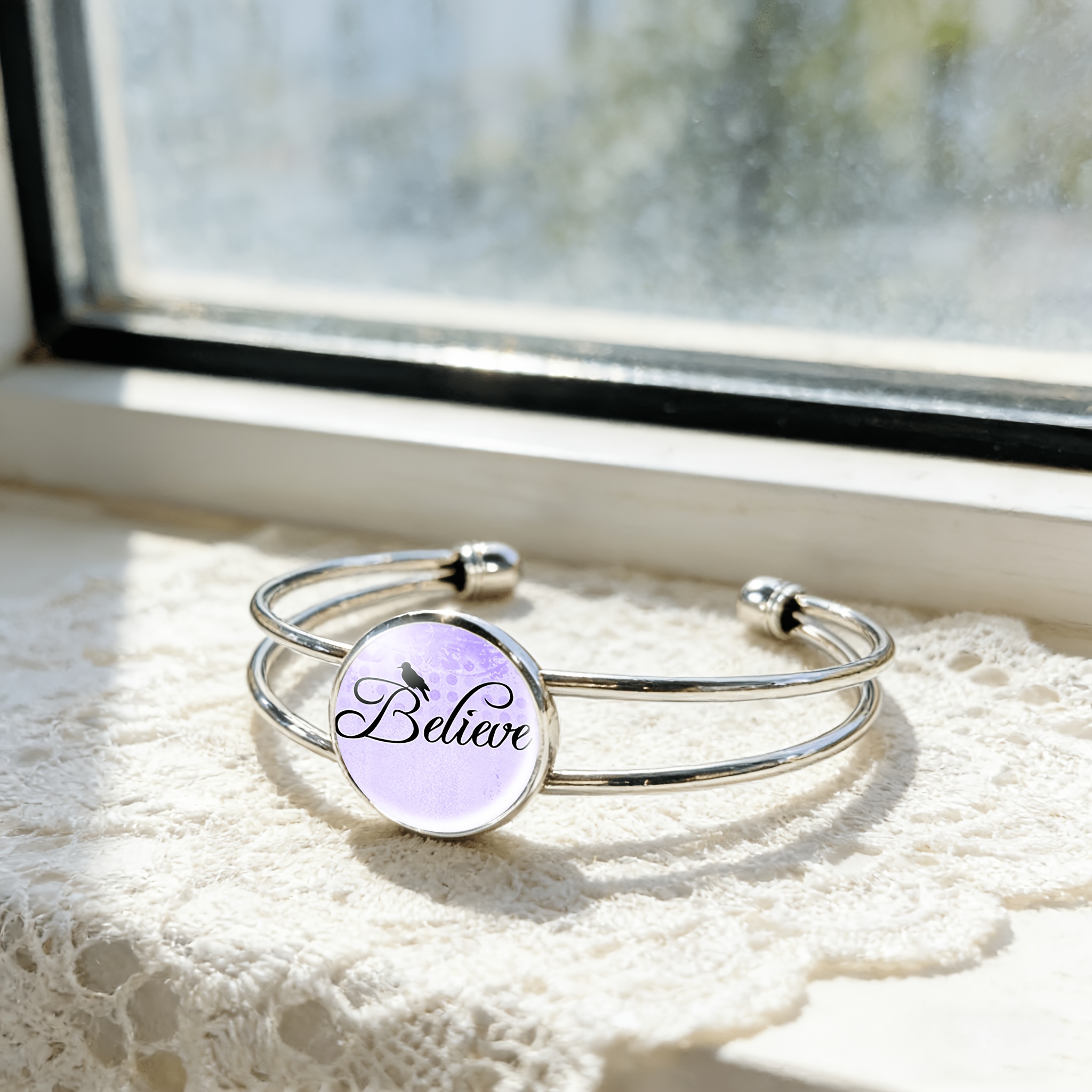 Women's Adjustable Opening Round Time Gem Inlaid Bracelet, Classic Design